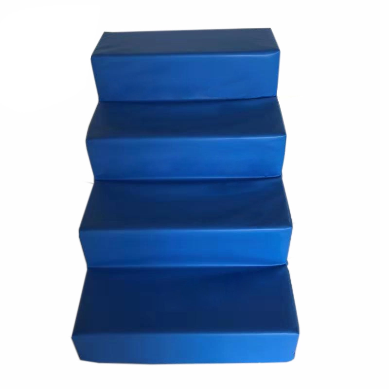 Четырехступенчатая лестница